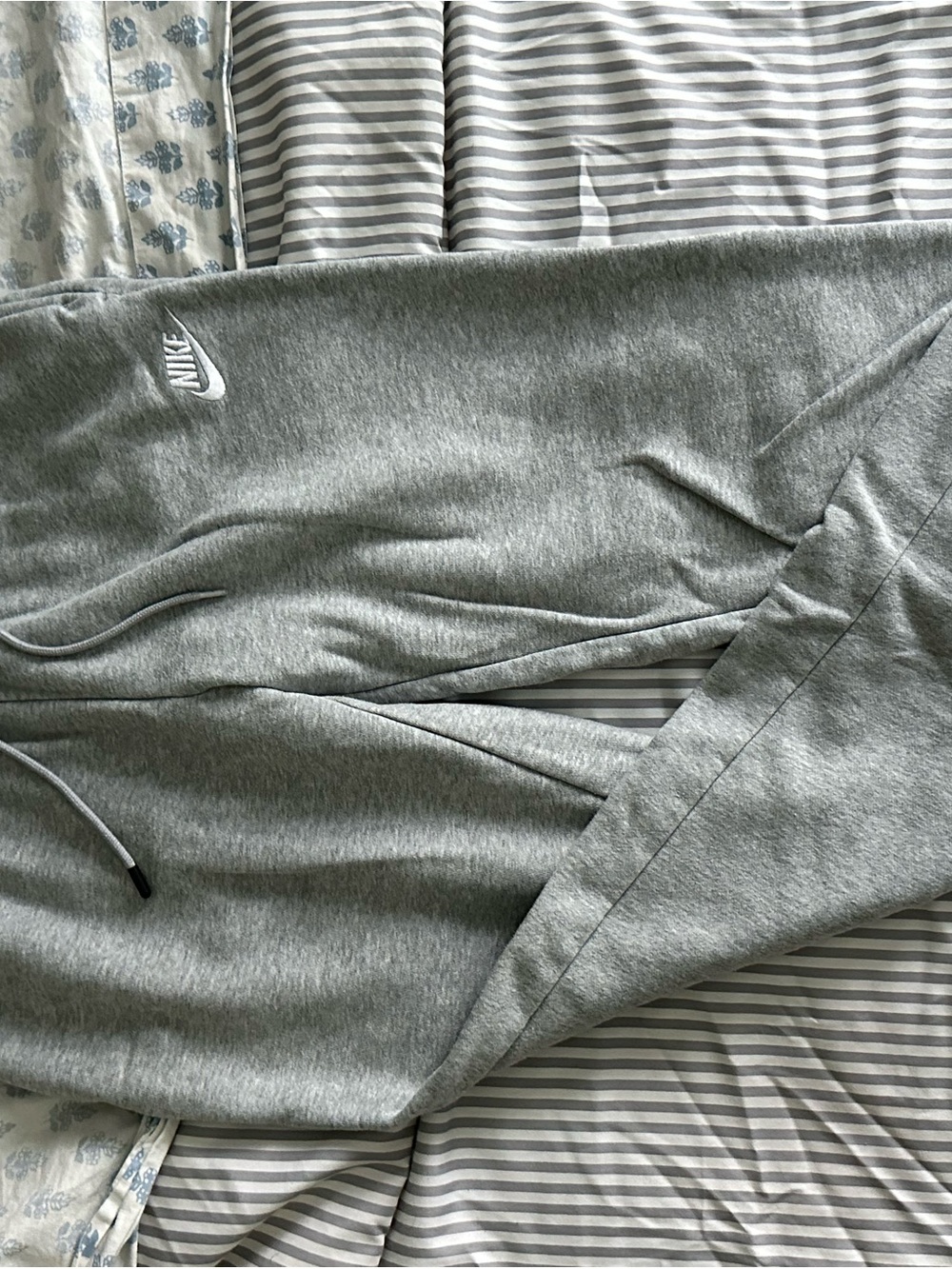 Nike Women's Gray Fleece Jogger Pants